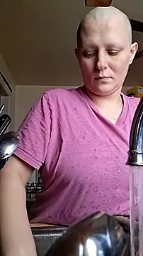 Snapshot of officialbaldbabey chatting on March 22, 7:28 pm officialbaldbabey online show from March 22, 7:28 pm