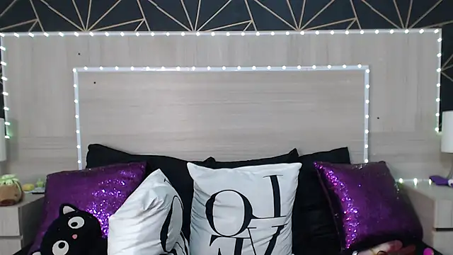 SamanthaMarcus online show from April 16, 10:34 pm