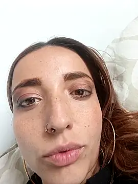 Snapshot of sidneey_lovee chatting on April 14, 7:42 pm sidneey lovee online show from April 14, 7:42 pm