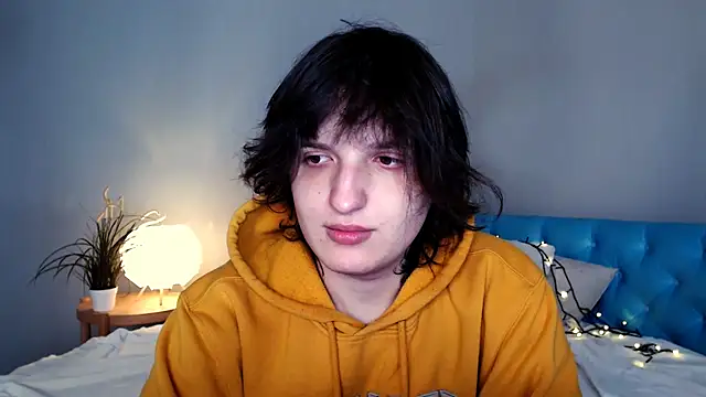 delalex online show from April 25, 9:12 pm