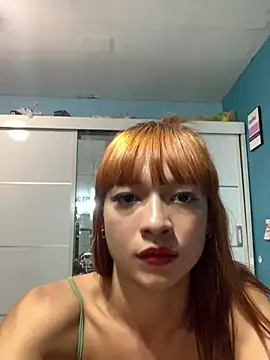 Snapshot of Angellmel chatting on April 6, 9:49 pm Angellmel online show from April 6, 9:49 pm