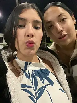 Snapshot of valery_cam0 chatting on March 13, 3:35 am valery cam0 online show from March 13, 3:35 am