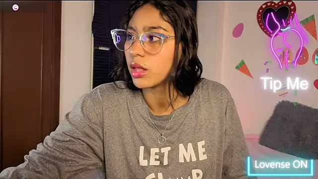 PaulaCutexs online show from April 14, 3:12 am