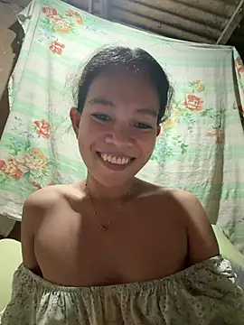 Snapshot of chinny1112 chatting on May 13, 3:42 pm chinny1112 online show from May 13, 3:42 pm