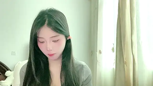yiyibaby2026 online show from May 14, 2:40 am