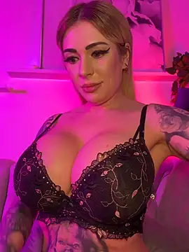 SelinaGalinsky6 online show from March 20, 12:15 am