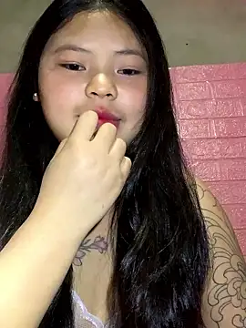 Snapshot of Motminhthoi chatting on March 12, 5:35 am Motminhthoi online show from March 12, 5:35 am