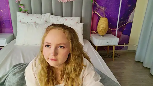 Snapshot of AnnaMoris chatting on March 14, 3:06 pm AnnaMoris online show from March 14, 3:06 pm