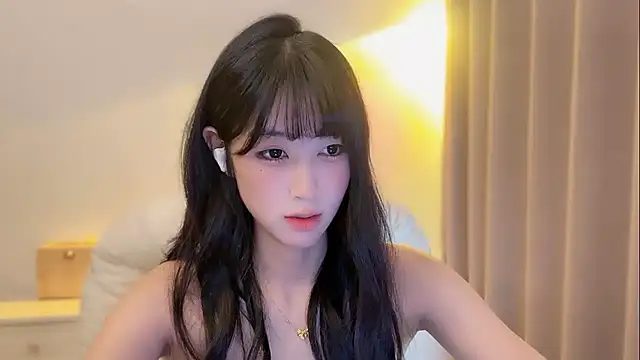 xiaooyee online show from March 25, 3:07 pm