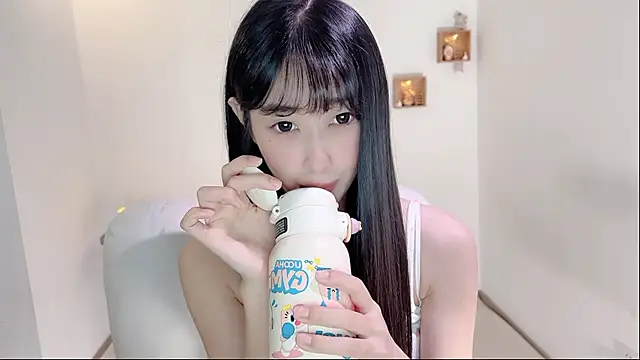 Snapshot of xiaooyee chatting on July 7, 2:43 pm xiaooyee online show from July 7, 2:43 pm