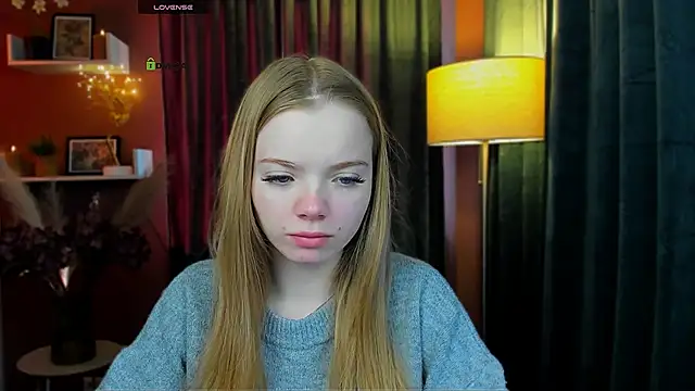 Snapshot of maddy_moah chatting on April 21, 4:52 am maddy moah online show from April 21, 4:52 am