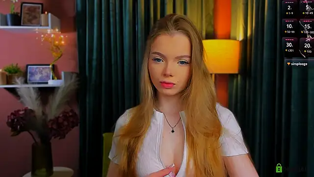 Snapshot of maddy_moah chatting on May 1, 5:01 am maddy moah online show from May 1, 5:01 am