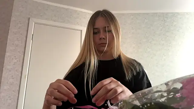 Snapshot of TranBergreen chatting on March 12, 3:18 pm TranBergreen online show from March 12, 3:18 pm