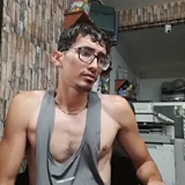 jhosuamoore online show from April 6, 1:03 am