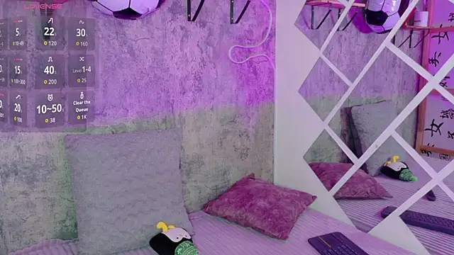 Snapshot of Sophia_xoxo1 chatting on July 18, 1:48 pm Sophia xoxo1 online show from July 18, 1:48 pm