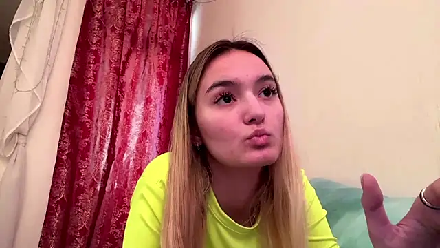 Snapshot of ReathaKiss chatting on May 12, 3:09 pm ReathaKiss online show from May 12, 3:09 pm