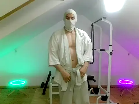 NinjaLaser online show from May 1, 7:40 pm