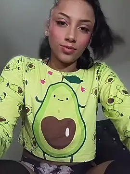 Snapshot of KattyBerryX chatting on June 6, 6:12 pm KattyBerryX online show from June 6, 6:12 pm
