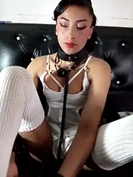 Snapshot of KattyBerryX chatting on June 13, 2:09 am KattyBerryX online show from June 13, 2:09 am