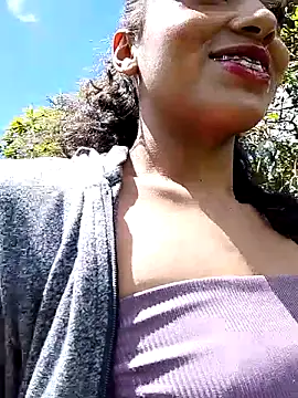 Snapshot of KattyBerryX chatting on July 28, 6:42 pm KattyBerryX online show from July 28, 6:42 pm