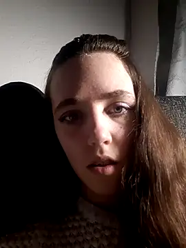 Snapshot of AnnieArtLive chatting on March 13, 6:14 pm AnnieArtLive online show from March 13, 6:14 pm