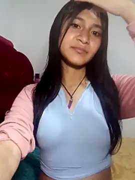 KarolaMendez online show from April 21, 10:45 pm