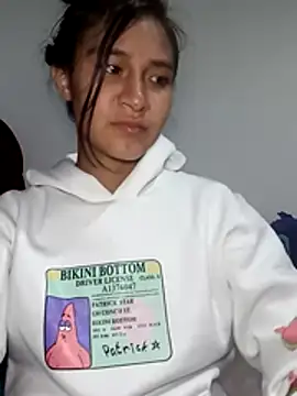 Snapshot of KarolaMendez chatting on July 3, 1:45 am KarolaMendez online show from July 3, 1:45 am