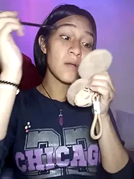 Snapshot of KarolaMendez chatting on July 19, 9:07 pm KarolaMendez online show from July 19, 9:07 pm