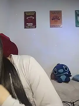Snapshot of KarolaMendez chatting on August 10, 12:58 am KarolaMendez online show from August 10, 12:58 am