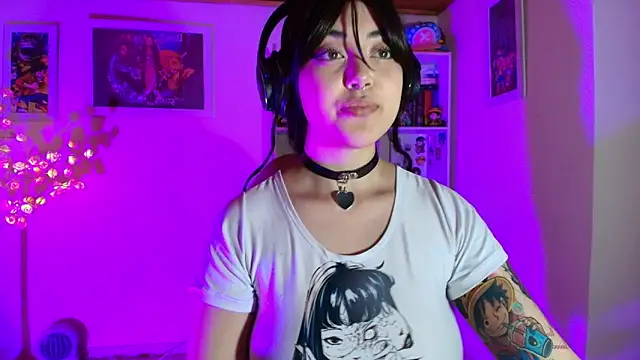 Snapshot of Nanachi_uwu chatting on May 25, 11:11 pm Nanachi uwu online show from May 25, 11:11 pm