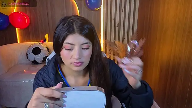 Lia queen tx online show from June 24, 3:27 am