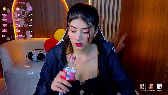 Lia queen tx online show from July 12, 3:19 am