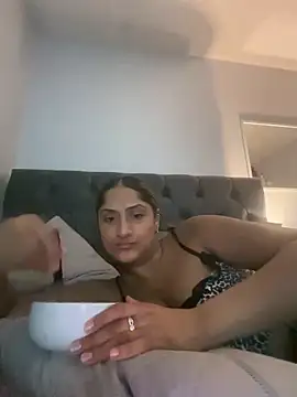 SexyRiri  online show from March 19, 2:48 am