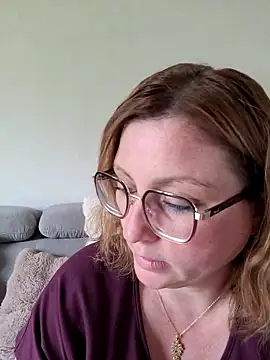 duotroublant online show from April 27, 1:20 pm