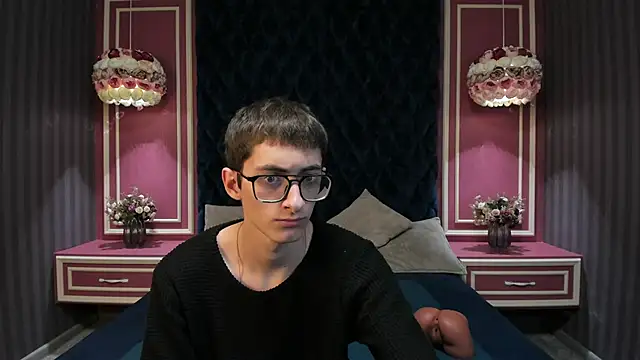 RonBevs online show from June 6, 8:13 pm