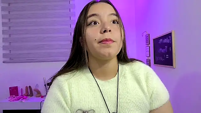 Snapshot of cherry_valeria chatting on May 29, 1:58 am cherry valeria online show from May 29, 1:58 am
