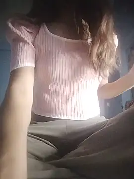 Snapshot of Tasty_Cherry chatting on July 21, 6:43 pm Tasty Cherry online show from July 21, 6:43 pm