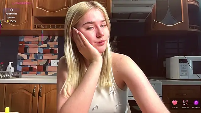 ivygenesis online show from April 17, 3:09 am