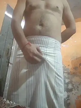 Snapshot of bodymassage455 chatting on July 6, 3:47 am bodymassage455 online show from July 6, 3:47 am
