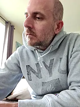 dufatcock online show from April 1, 2:25 pm