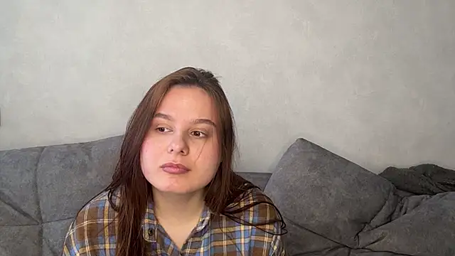 Ellaizatelly online show from April 2, 8:12 am