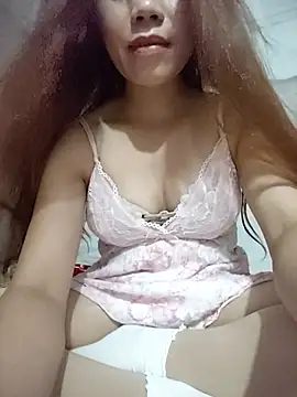 Snapshot of DawnG_x chatting on July 28, 7:04 am DawnG x online show from July 28, 7:04 am