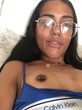 Snapshot of Japa_br31 chatting on May 22, 4:23 pm Japa br31 online show from May 22, 4:23 pm