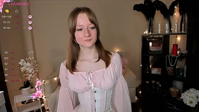 MalloryGray online show from April 18, 2:54 pm