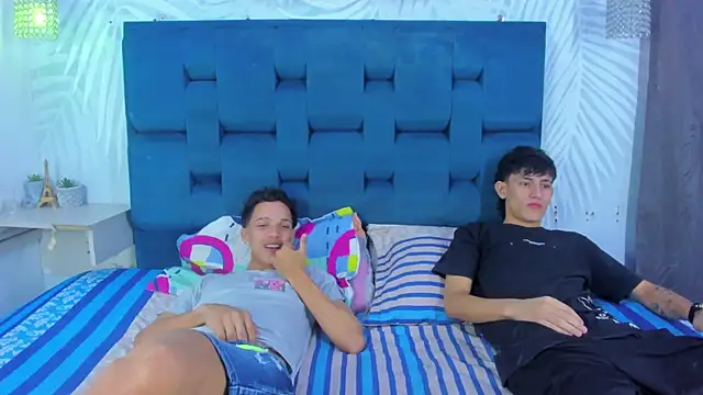 Only3Trio online show from June 5, 6:13 pm