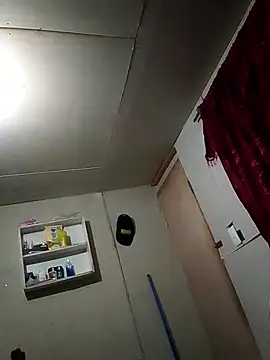 Snapshot of victoryadais chatting on March 15, 7:58 am victoryadais online show from March 15, 7:58 am