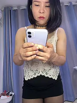 Snapshot of AIone_se chatting on May 2, 4:56 pm AIone se online show from May 2, 4:56 pm