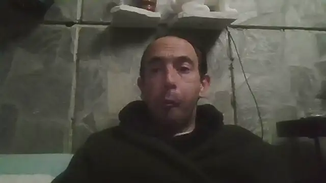 Snapshot of NaughtyNikos chatting on March 27, 10:42 pm NaughtyNikos online show from March 27, 10:42 pm