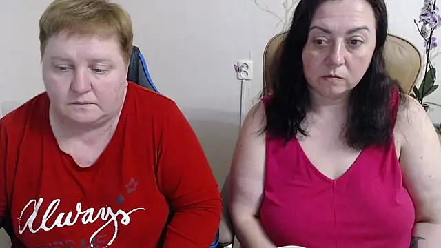 Lindy-Jeanie online show from April 20, 5:26 pm