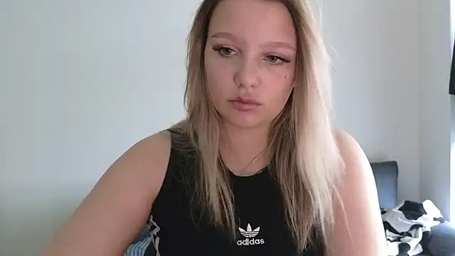 bettyloveu online show from July 28, 11:05 am